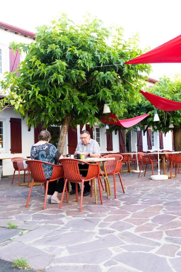 Hôtel Juantorena Saint-Etienne-de-Baigorry Exterior foto