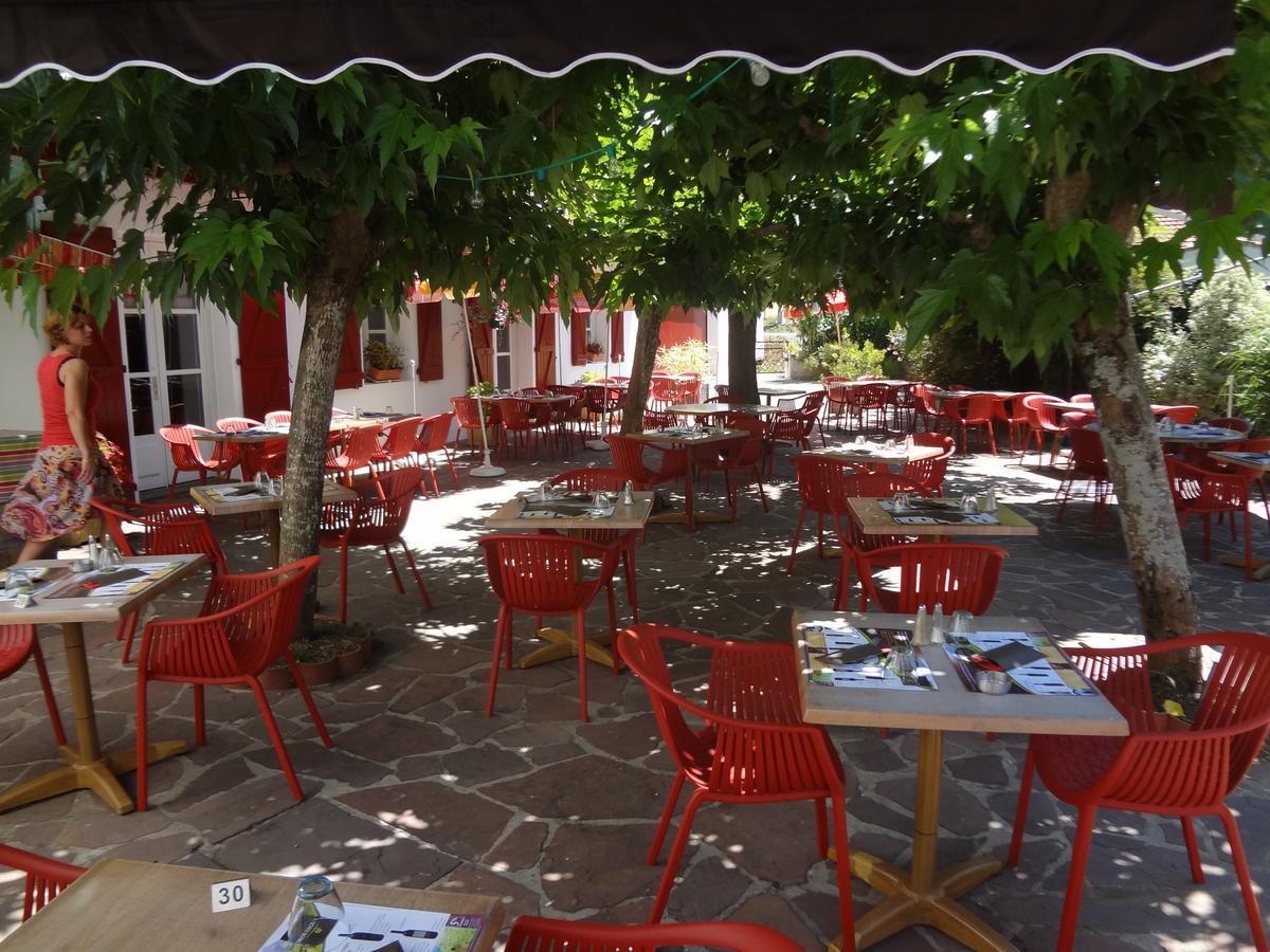 Hôtel Juantorena Saint-Etienne-de-Baigorry Exterior foto